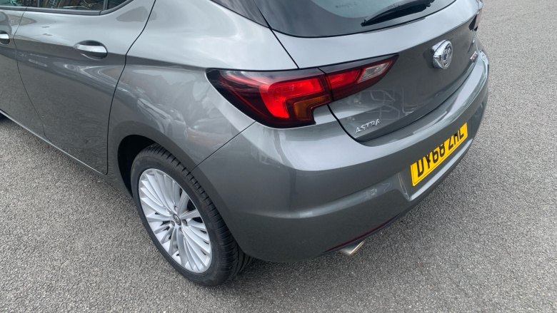 Vauxhall Astra 1.6T 16V 200 Elite Nav 5dr Petrol Hatchback